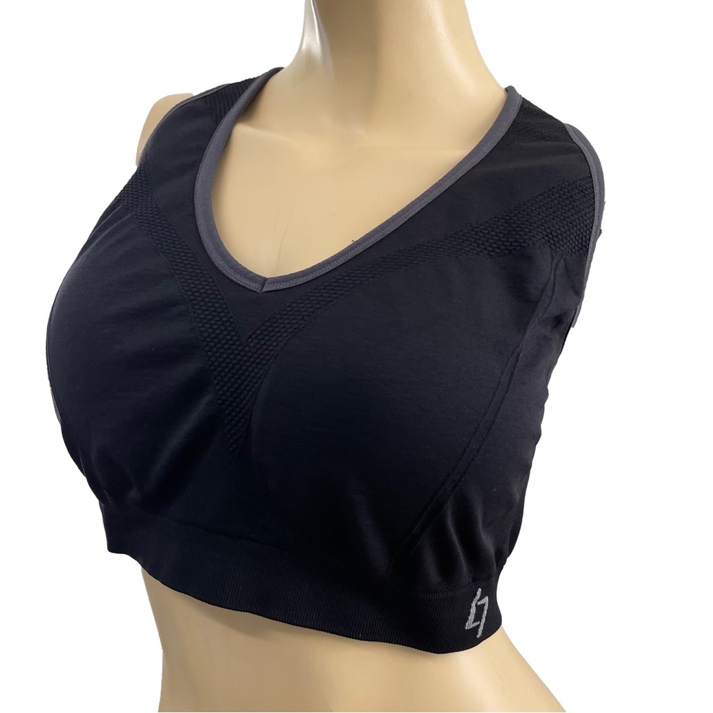Sport Essentials- Seamless Black and Grey Plus Size Sports Bra- XXL